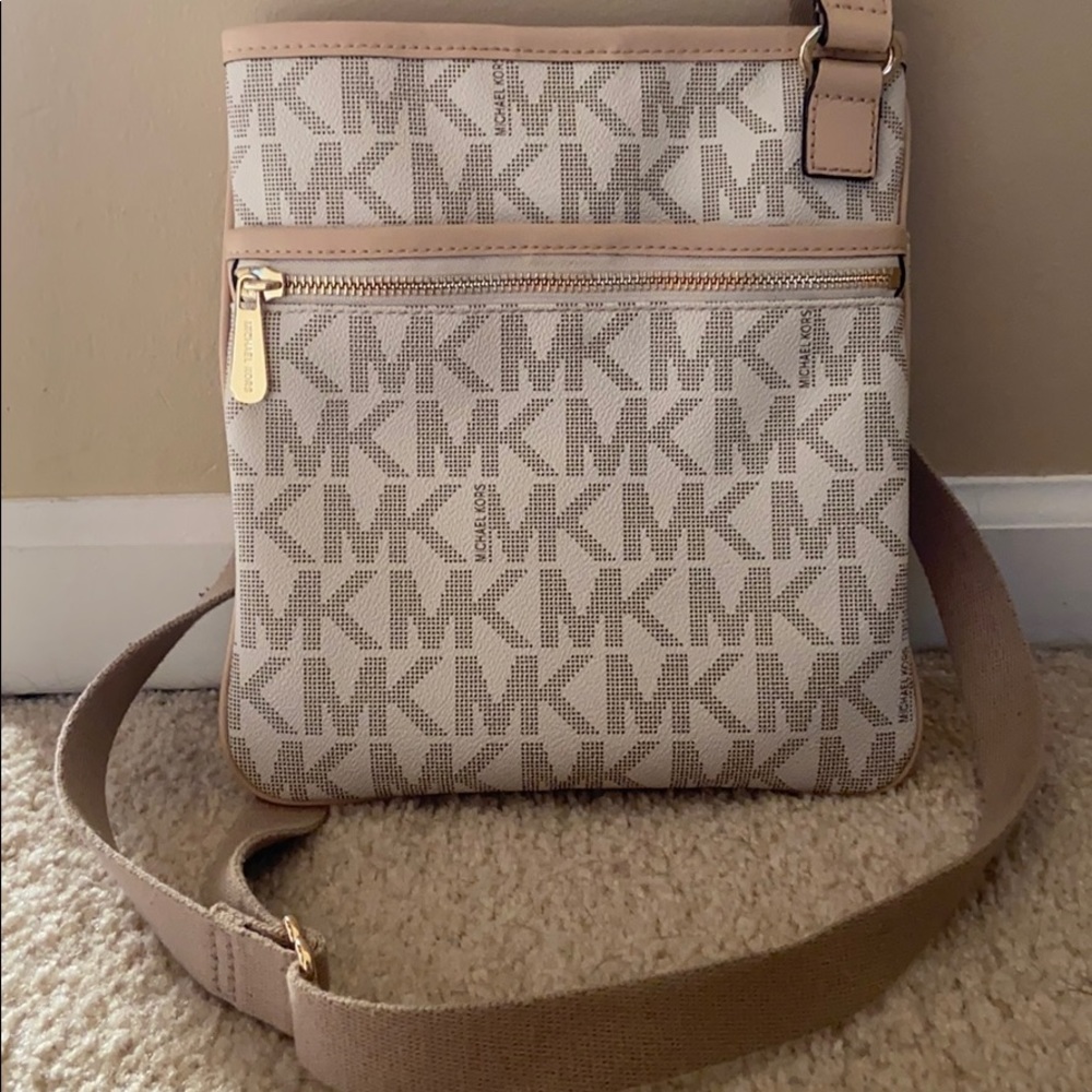 Michael Kors crossbody purse